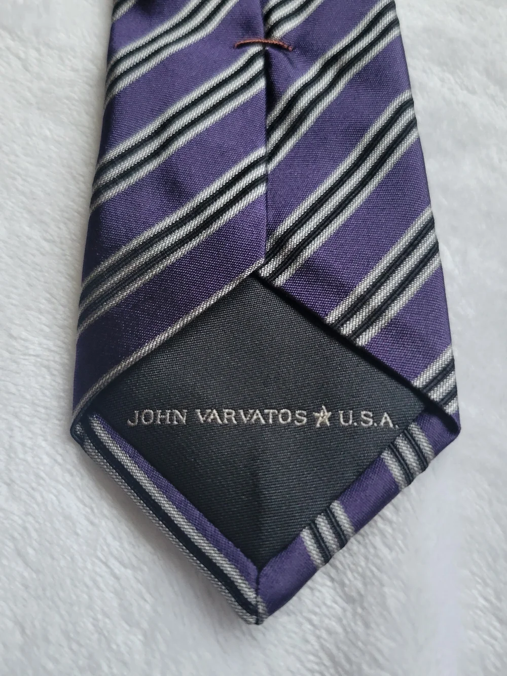 John Varvatos USA Made 100% Silk Neck Tie Purple Grey Stripes 35in